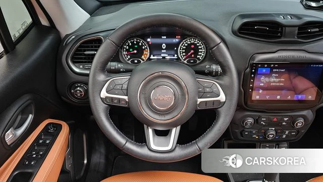 Jeep Renegade 2023 Белый из Кореи, фото 4