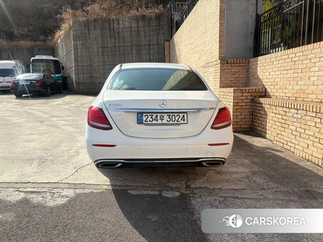 Mercedes-Benz E-Class W213 2018 Белый из Кореи, фото 4