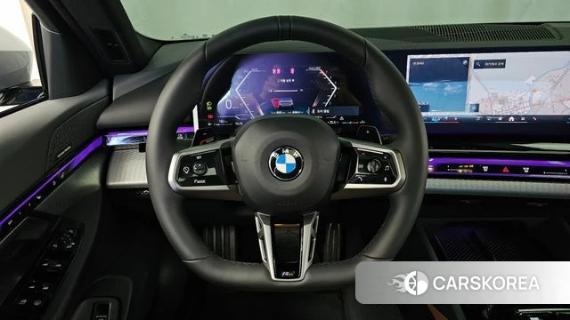 BMW 5 Series (G60) 2026 Цвет галактики из Кореи, фото 4