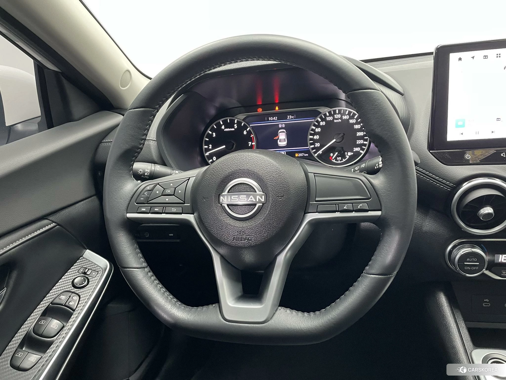 Nissan Xuan Yi 2024 Белый из Китая, фото 4
