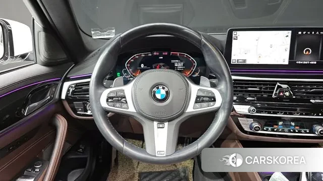 BMW 5 Series (G30) 2022 Белый из Кореи, фото 4