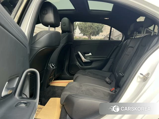 Mercedes-Benz Class A 2023 Белый из Китая, фото 4