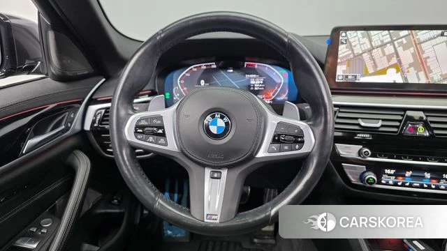 BMW 5 Series (G30) 2023 Серый из Кореи, фото 4