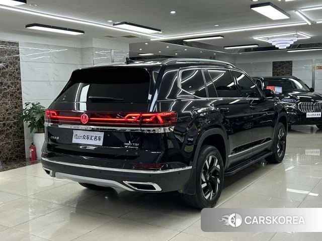 Volkswagen Tourang 2022 Черный из Китая, фото 4