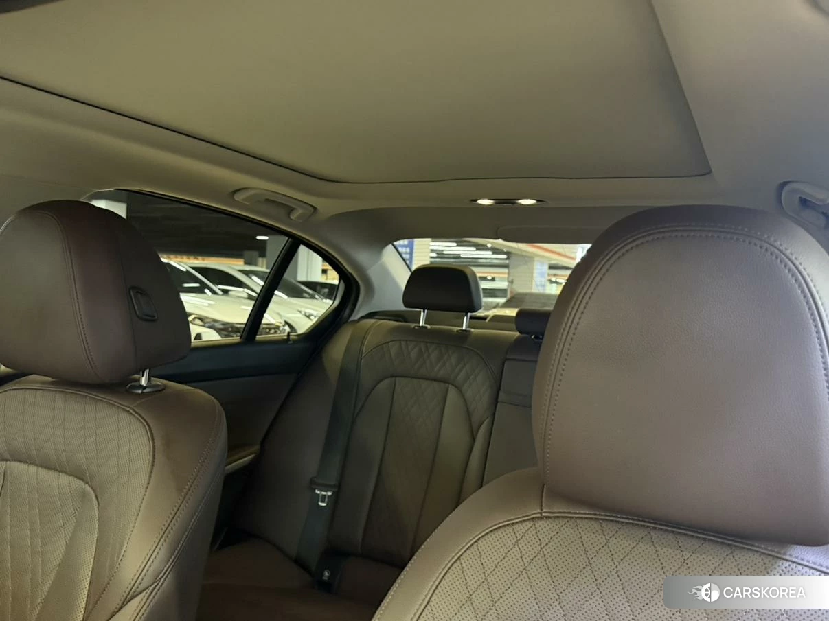 BMW 3 series 2022 Белый из Китая, фото 4