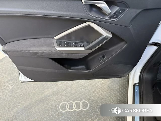 Audi Q3 2022 Белый из Китая, фото 4