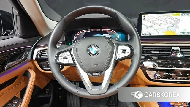 BMW 5 Series (G30) 2022 Черный из Кореи, фото 4