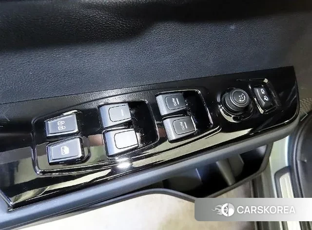 Ssangyong Torres 2023 Темно-зеленый из Кореи, фото 4