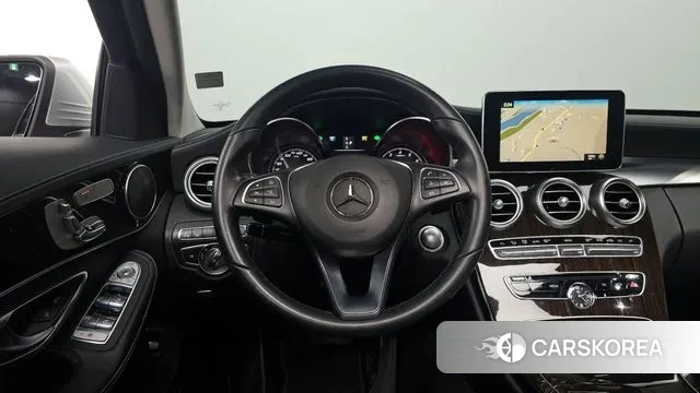Mercedes-Benz C-Class W205 2018 Серебряный из Кореи, фото 4