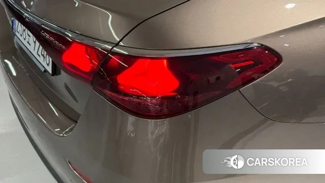 Mercedes-Benz E-Class W214 2025 Коричневый из Кореи, фото 4