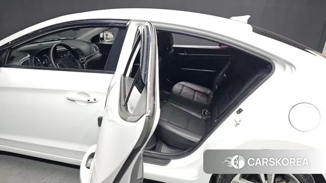 Hyundai Avante AD 2018 Белый из Кореи, фото 4