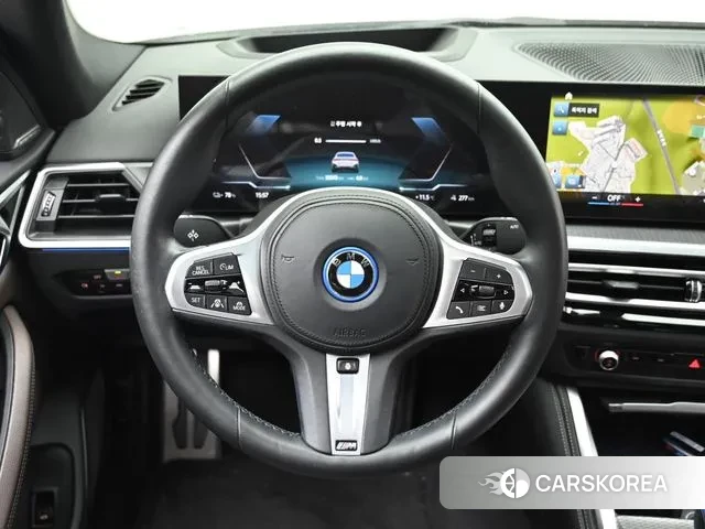 BMW i4 2023 Белый из Кореи, фото 4