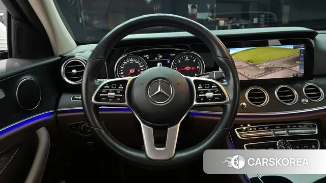 Mercedes-Benz E-Class W213 2018 Белый из Кореи, фото 4