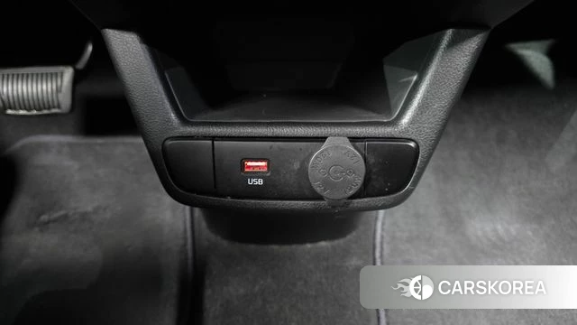 Kia The New Kia Ray 2023 Черный из Кореи, фото 4