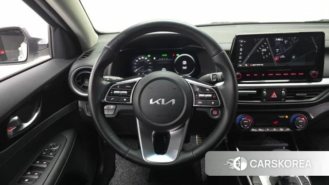 Kia The New K3 2nd generation 2022 Белый из Кореи, фото 4
