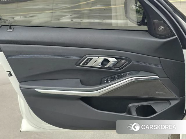 BMW 3 Series (G20) 2020 Белый из Кореи, фото 4