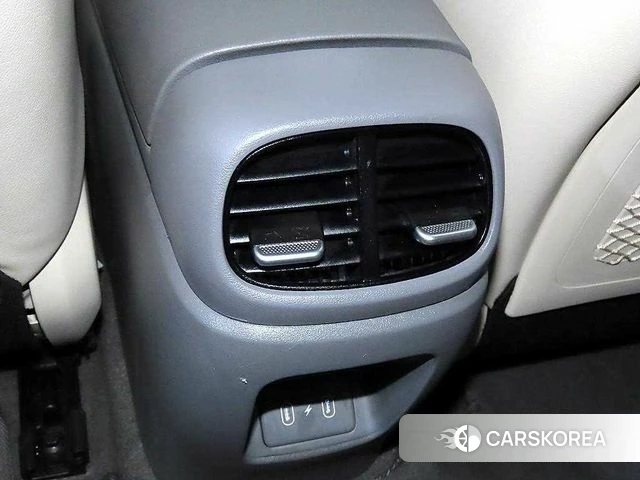 Hyundai The New Avante (CN7) 2023 Белый из Кореи, фото 4