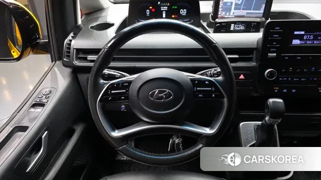 Hyundai Staria 2021 Желтый из Кореи, фото 4