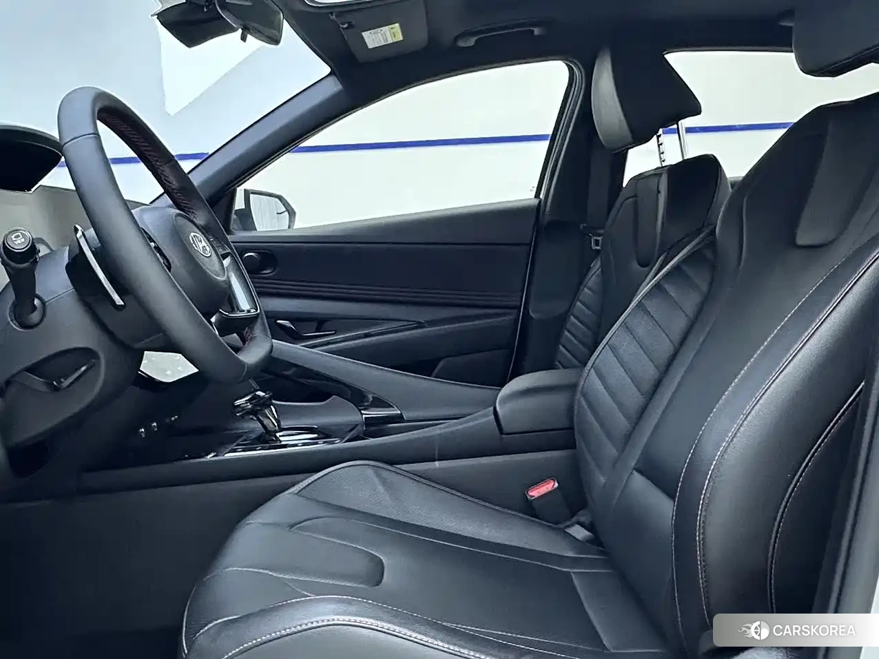 Hyundai Elantra 2023 Белый из Китая, фото 5