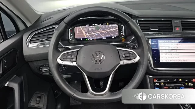 Volkswagen Tiguan second Generation 2022 Белый из Кореи, фото 4