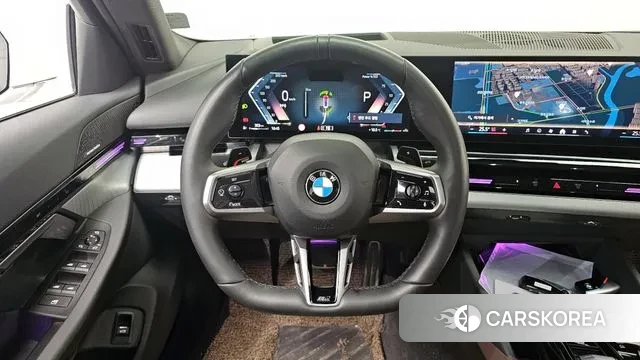 BMW 5 Series (G60) 2024 Белый из Кореи, фото 4