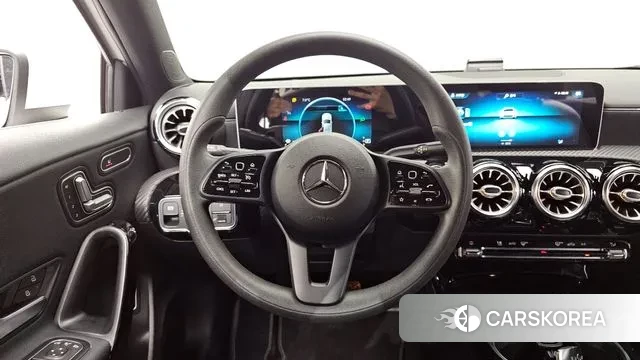 Mercedes-Benz A-Class W177 2020 Белый из Кореи, фото 4