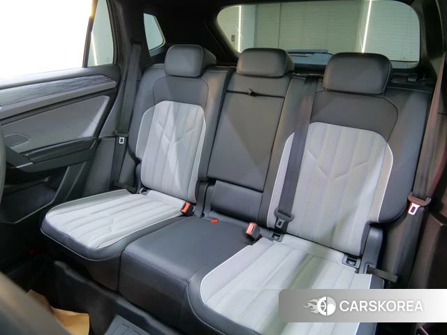 Volkswagen Tanyue 2023 Черный из Китая, фото 4