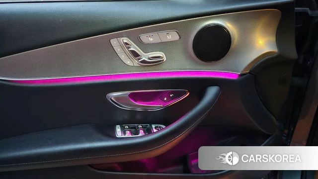 Mercedes-Benz E-Class W213 2018 Серый из Кореи, фото 4