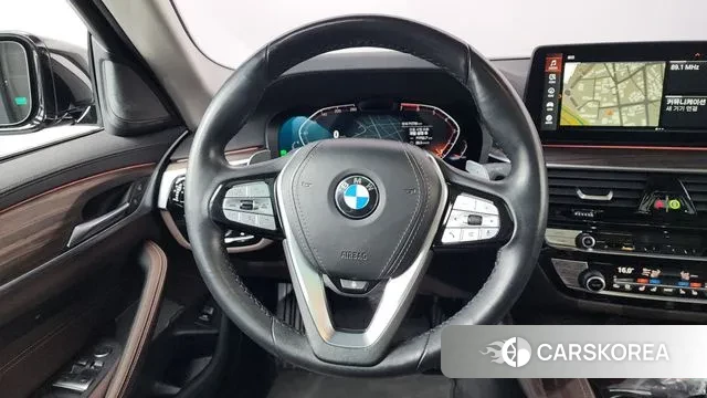 BMW 5 Series (G30) 2021 Черный из Кореи, фото 4