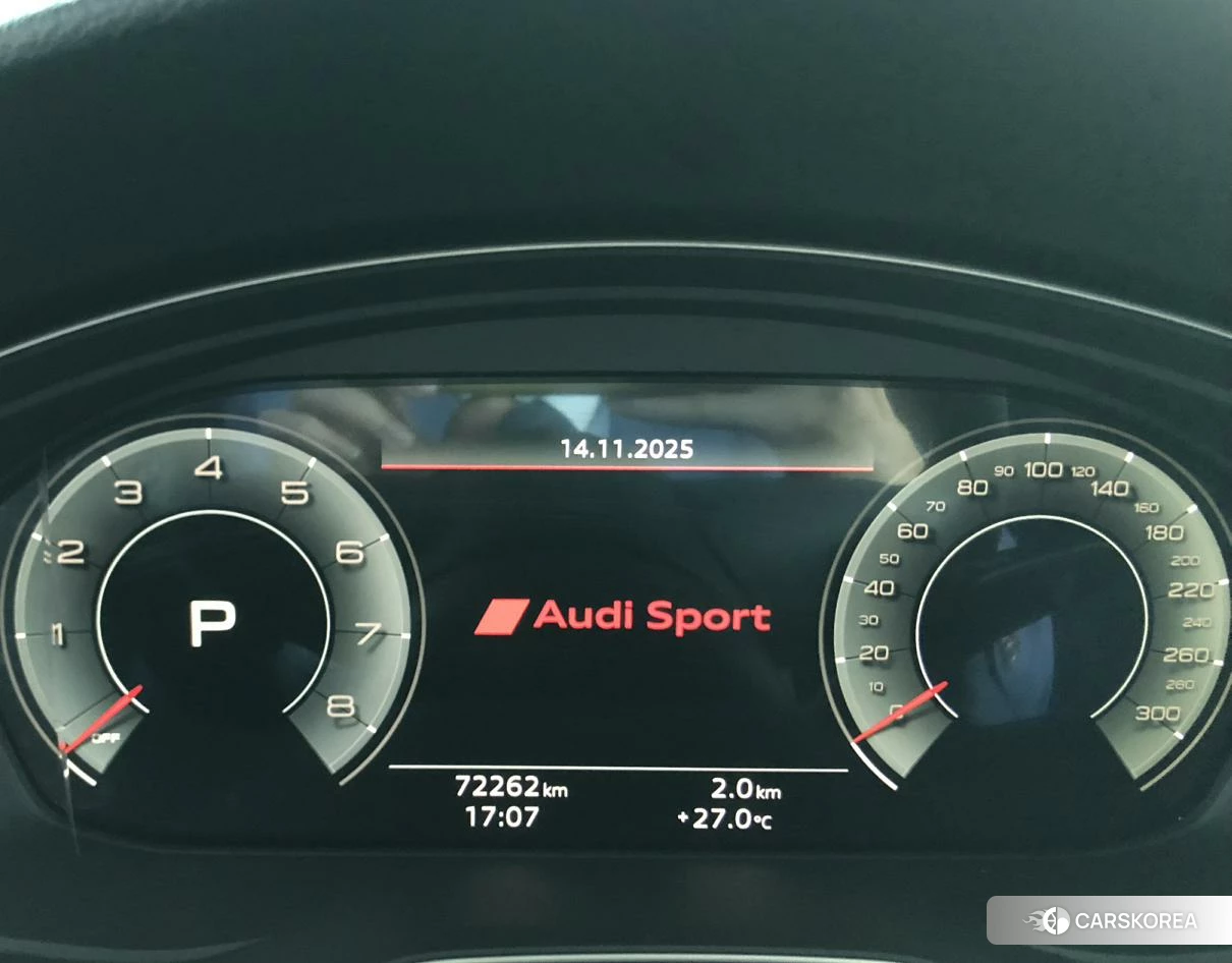 Audi A5 2021 Темно-серый из Китая, фото 4