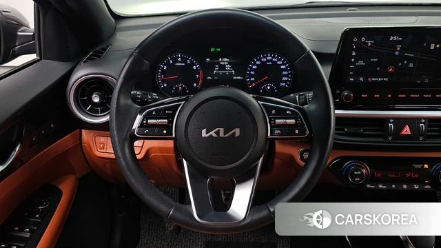 Kia The New K3 2nd generation 2023 Серый из Кореи, фото 4