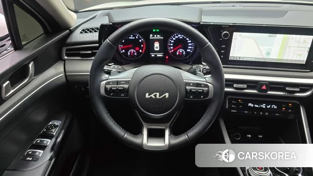 Kia K5 3rd generation 2022 Белый из Кореи, фото 4