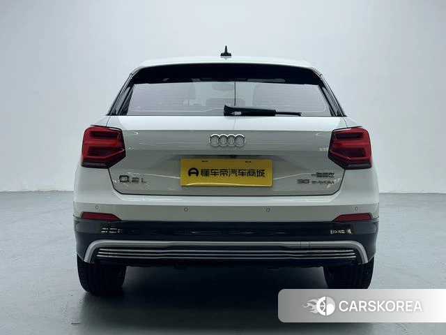 Audi Q2L e-tron 2021 Белый из Китая, фото 4