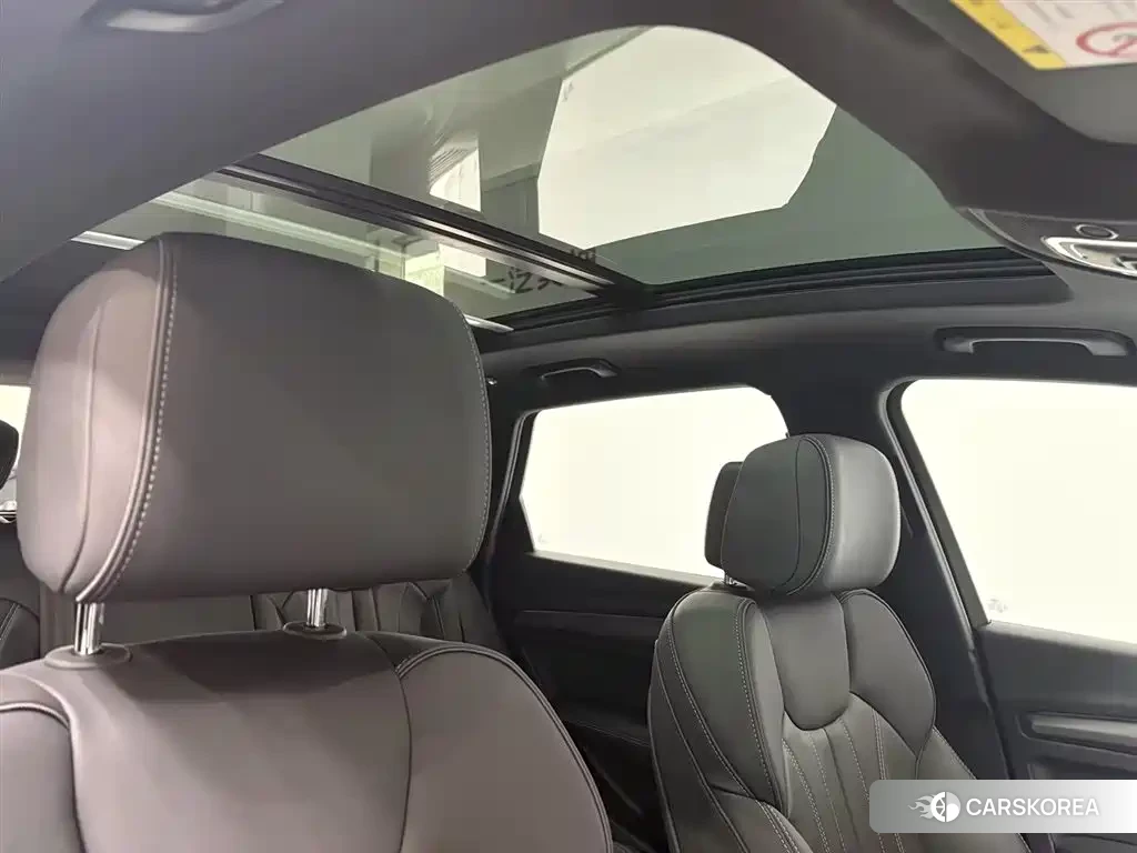 Audi Q5L 2023 Белый из Китая, фото 4
