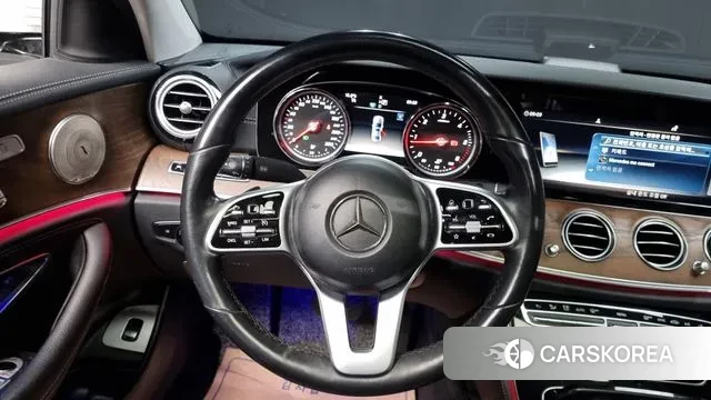 Mercedes-Benz E-Class W213 2019 Белый из Кореи, фото 4