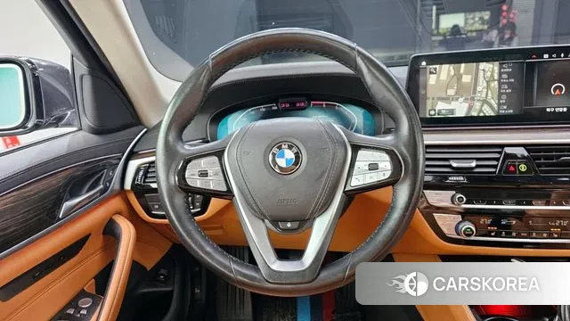 BMW 5 Series (G30) 2021 Черный из Кореи, фото 4