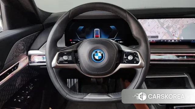 BMW i7 (G70) 2023 Серебряный из Кореи, фото 4