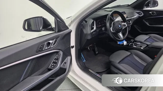 BMW 1 Series (F40) 2023 Белый из Кореи, фото 4