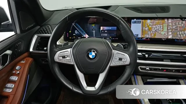 BMW X7 (G07) 2023 Небесно-голубой из Кореи, фото 4