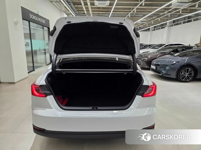 Toyota Camry (XV80) 2025 Белый из Кореи, фото 4