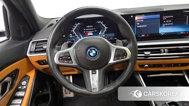 BMW 3 Series (G20) 2023 Белый из Кореи, фото 4