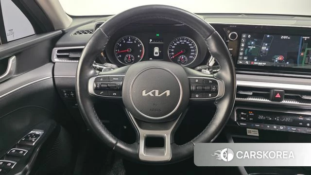 Kia K5 3rd generation 2023 Черный из Кореи, фото 4