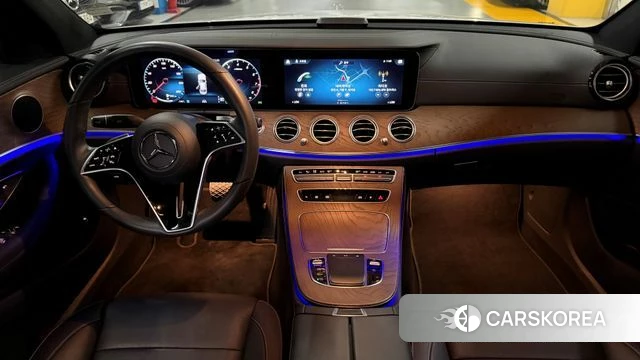 Mercedes-Benz E-Class W213 2023 Белый из Кореи, фото 4