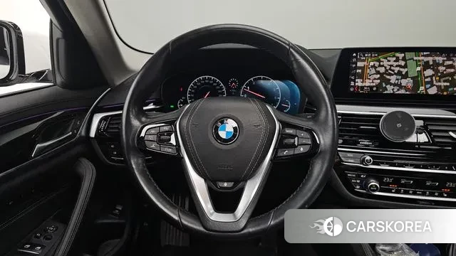 BMW 5 Series (G30) 2019 Белый из Кореи, фото 4