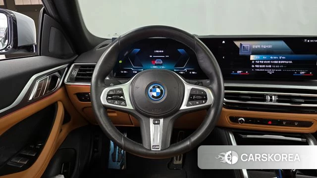 BMW i4 2022 Светло-серебряный цвет из Кореи, фото 4