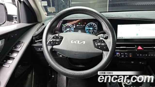 Kia Di Ol Nu Niro 2022 Белый из Кореи, фото 4