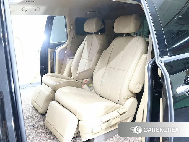 Kia The New Carnival 2019 Черный из Кореи, фото 4