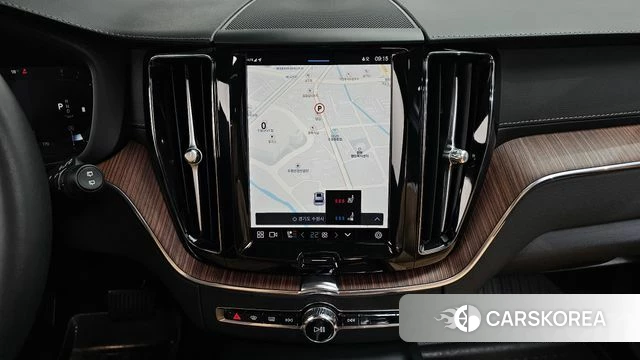 Volvo XC60 second Generation 2023 Белый из Кореи, фото 4