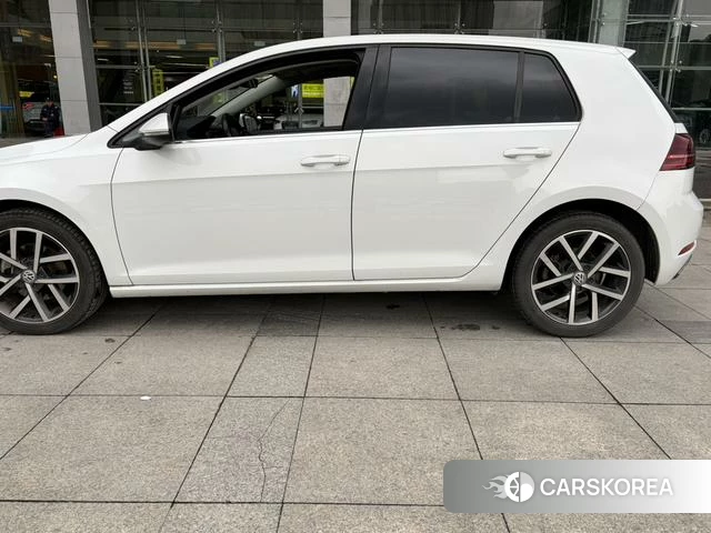 Volkswagen Golf 2020 Белый из Китая, фото 4