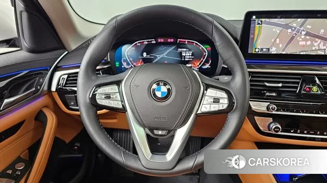 BMW 5 Series (G30) 2022 Белый из Кореи, фото 4